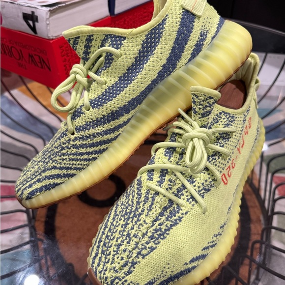 Yeezy 350 men’s size 11 Yellow and Blue Sneakers - Picture 3 of 8